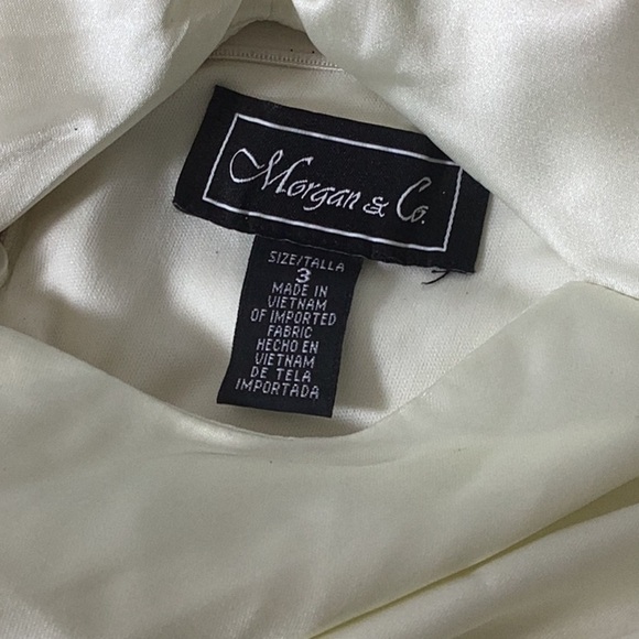 Daisy Satin Dress - Picture 10 of 10